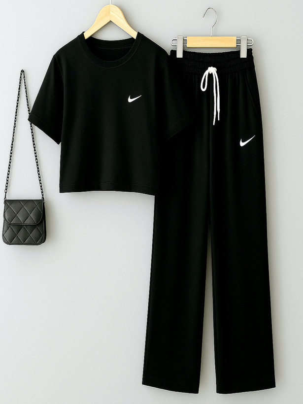 ست کراپ و شلوار بگ زنانه مشکی از پارچه گلکسی، مناسب استایل تابستانی و راحتی