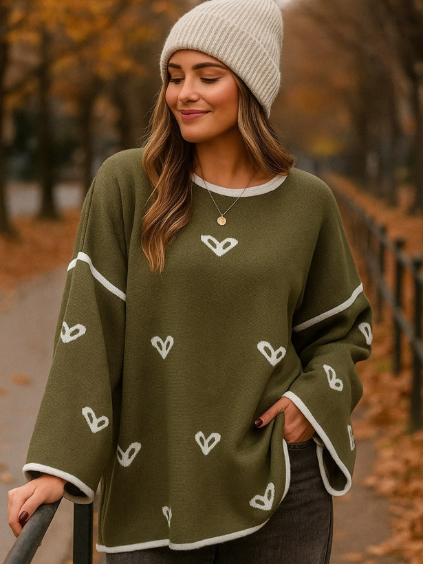 بلوز بافت آکرلیک طرح قلب زنانه رنگ سبز، مدل راحت و گرم فریسایز