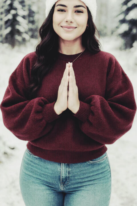 بافت لانگ زنانه زرشکی فریسایز 36 تا 46 با جنس آکریلیک اعلا و ترند سال